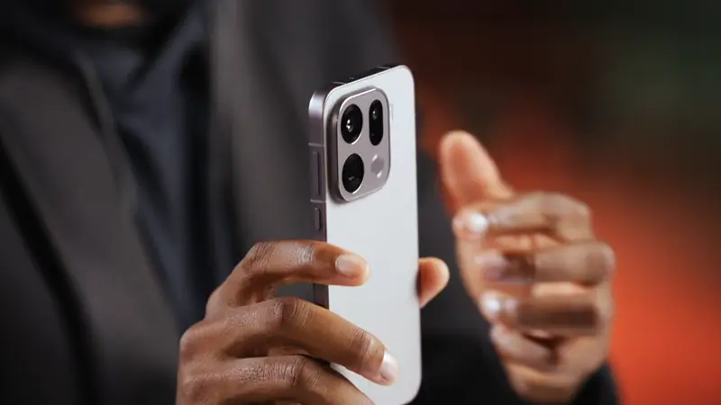 ماركيز يختار أفضل هاتف كبير وصغير في 2025… والنتائج جاءت غير متوقعة